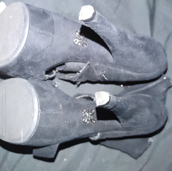 Simply Vera Wang suede open toed pumps sz 8 - Picture 3 of 5